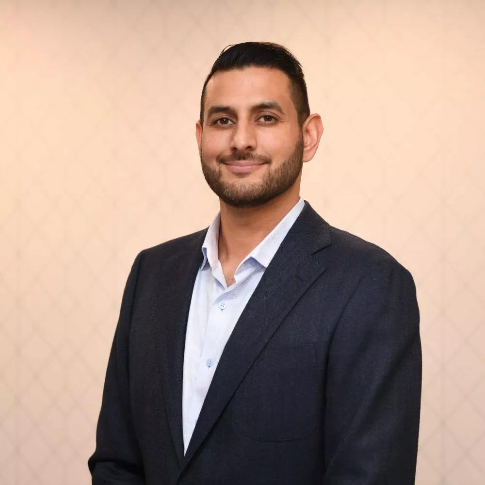 Dr. Navin S. Arora, investigador principal y fundador de Borealis Dermatology